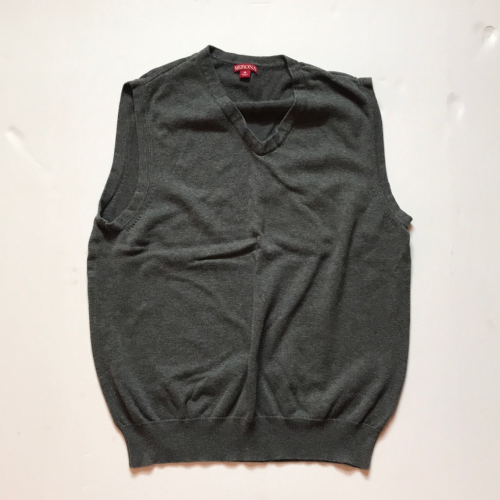 Merona Gray Sweater Vest. Medium.